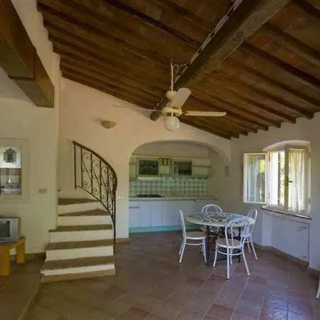 Il Casale Aparthotel *